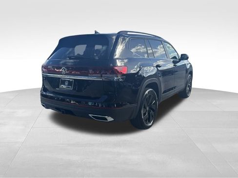 New 2026 Volkswagen Atlas SE FWD image 5