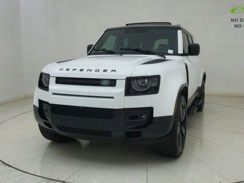 Used 2024 Land Rover Defender 110 X-Dynamic SE AWD/4WD image 62