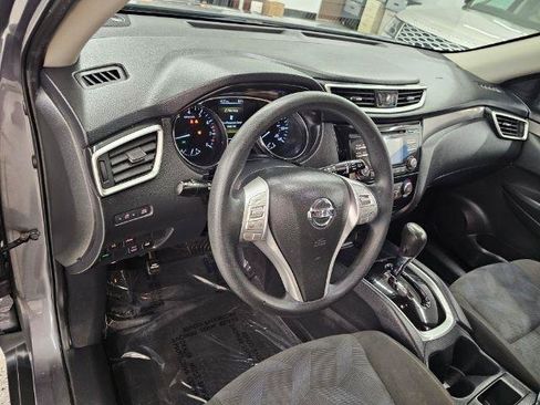 Used 2016 Nissan Rogue S AWD/4WD image 8