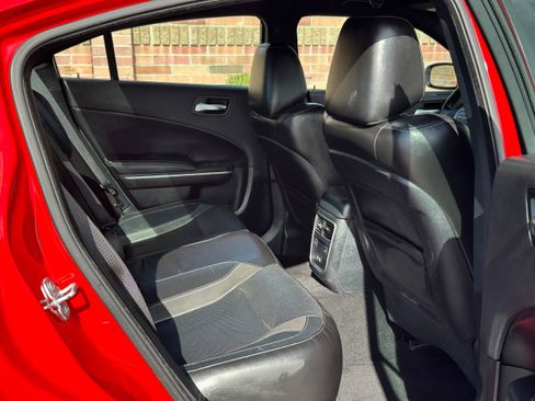 Used 2020 Dodge Charger SXT w/ Leather Interior Group image 12
