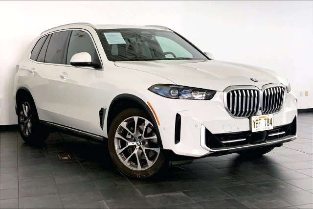 Used 2024 BMW X5 xDrive40i w/ Premium Package AWD/4WD image 2
