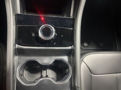 New 2025 Jeep Grand Cherokee Limited image 16