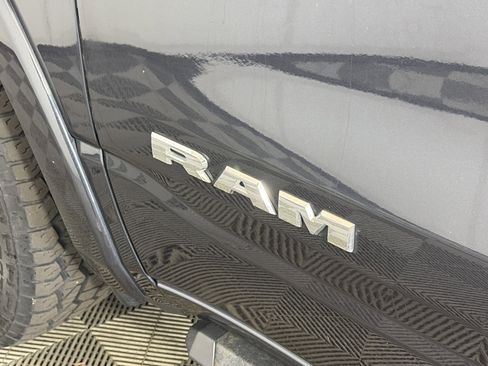 Used 2020 RAM 1500 Laramie w/ Sport Appearance Package AWD/4WD image 17