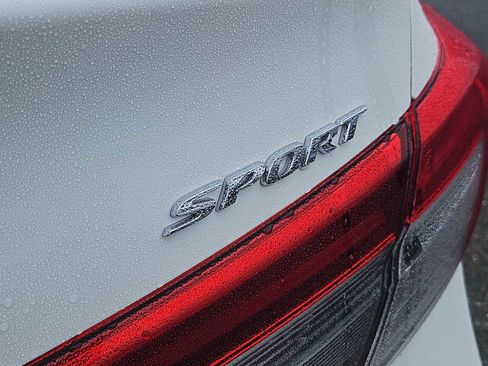 Certified 2024 Honda Civic Sport image 12