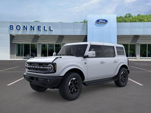 New 2025 Ford Bronco Outer Banks image 1