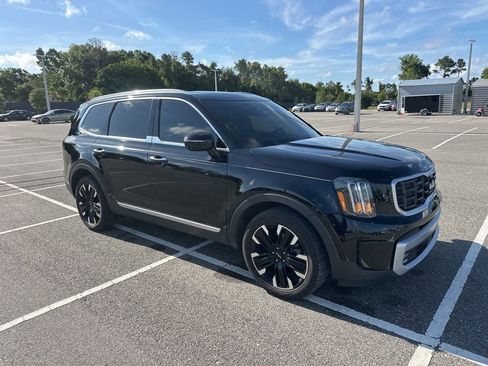 Used 2024 Kia Telluride SX FWD image 2