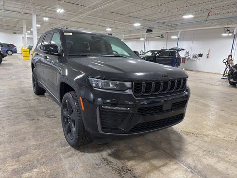 New 2026 Jeep Grand Cherokee L Limited image 2