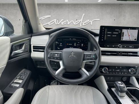 Used 2025 Mitsubishi Outlander SEL FWD image 21