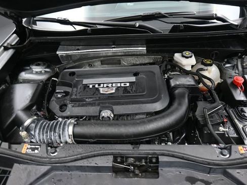 Used 2024 Cadillac XT4 Premium Luxury image 31