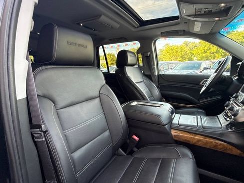 Used 2015 GMC Yukon Denali w/ Premium Package AWD/4WD image 23