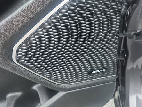 Used 2022 Jeep Grand Cherokee L Limited image 19