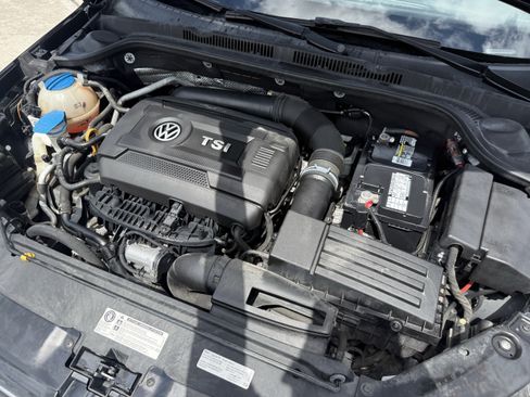 Used 2015 Volkswagen Jetta SE FWD image 34