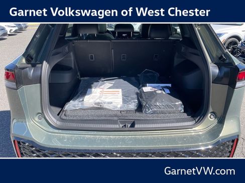 New 2026 Volkswagen Tiguan SE R-Line AWD/4WD image 23