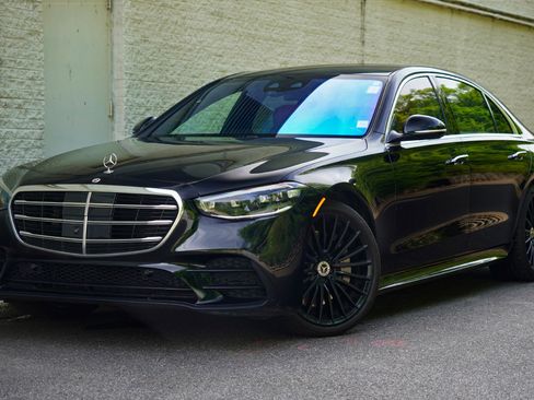 Used 2021 Mercedes-Benz S 580 4MATIC Sedan image 1