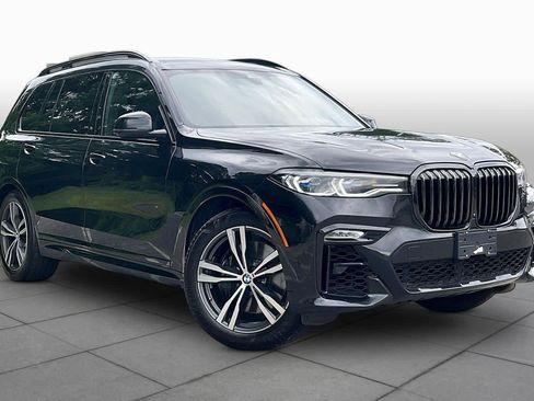 Used 2022 BMW X7 M50i w/ Cold Weather Package AWD/4WD image 2