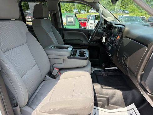 Used 2019 Chevrolet Silverado 2500 W/T AWD/4WD image 26