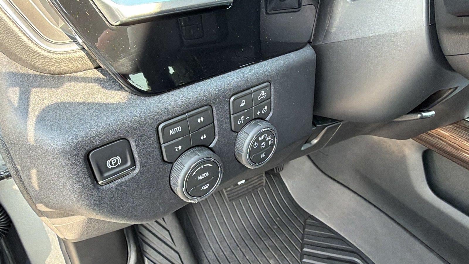 New 2026 Chevrolet Silverado 1500 RST w/ RST All Star Premium Package AWD/4WD image 19