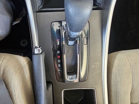 Used 2014 Honda Accord EX image 25