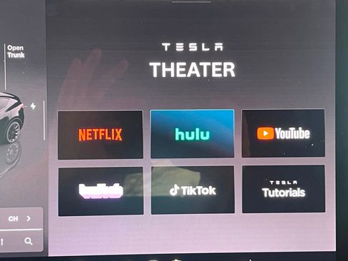 Used 2023 Tesla Model Y Long Range image 29