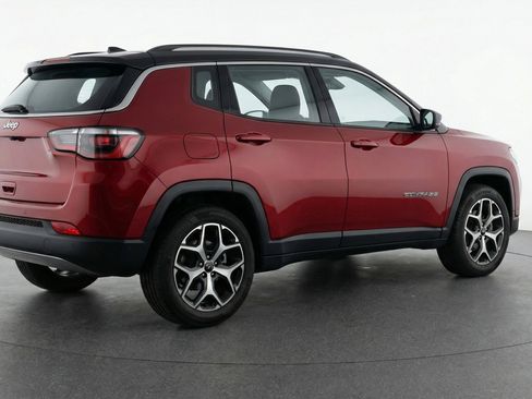 Used 2025 Jeep Compass Limited AWD/4WD image 9