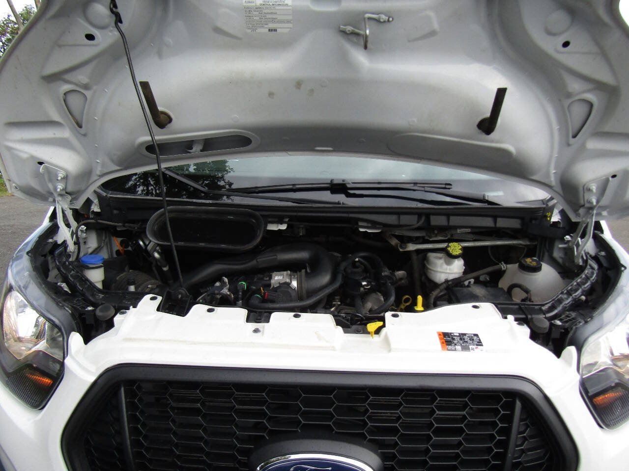 Used 2024 Ford Transit 250 148 Medium Roof Extended AWD image 25