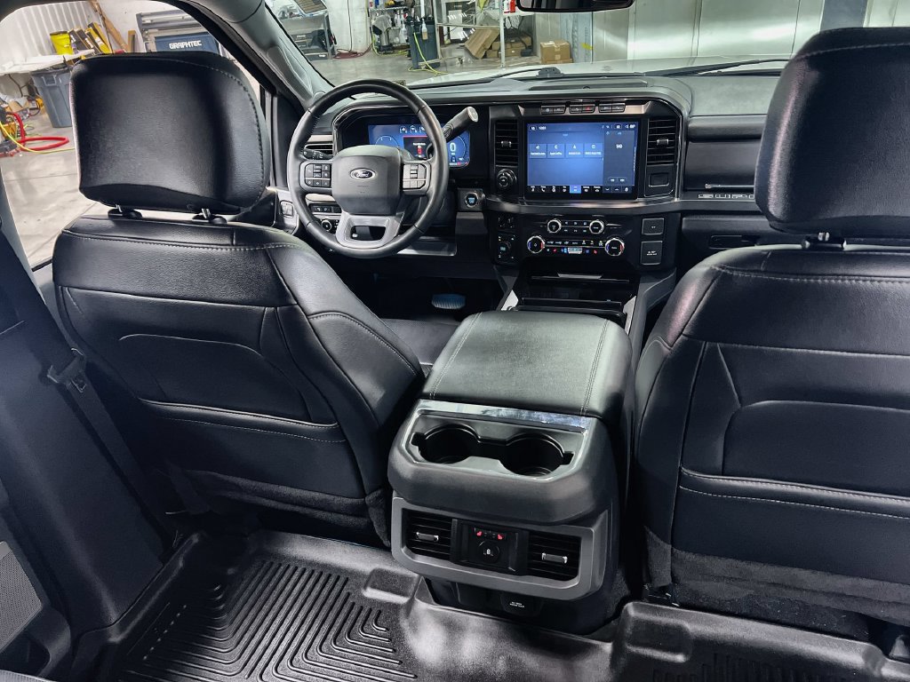 Used 2024 Ford F250 Lariat w/ Lariat Ultimate Package AWD/4WD image 21