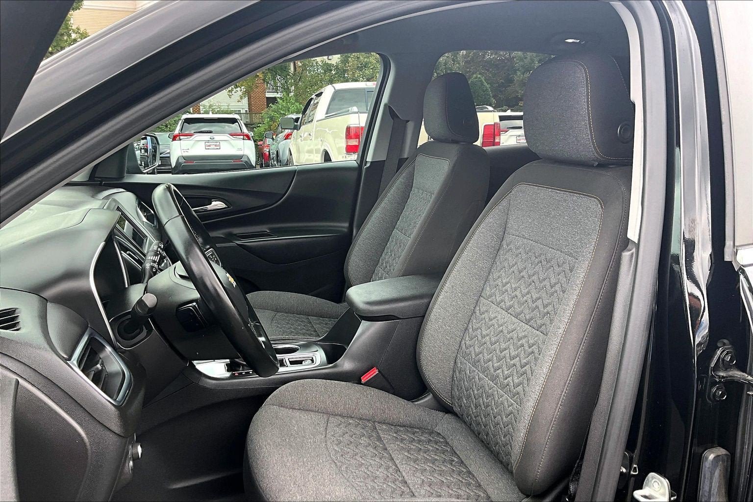 Used 2023 Chevrolet Equinox LT w/ Driver Convenience Package FWD image 23