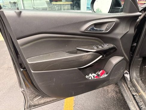Used 2024 Chevrolet Trax ACTIV w/ Sunroof Package FWD image 14