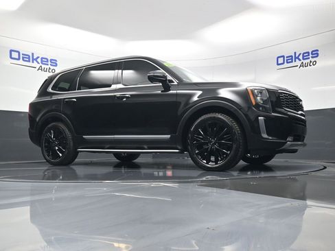 Used 2020 Kia Telluride SX w/ SX Prestige Package image 44