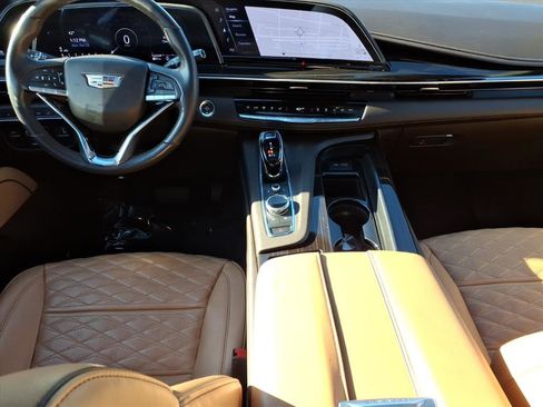 Certified 2023 Cadillac Escalade ESV Sport w/ Touring Package image 21