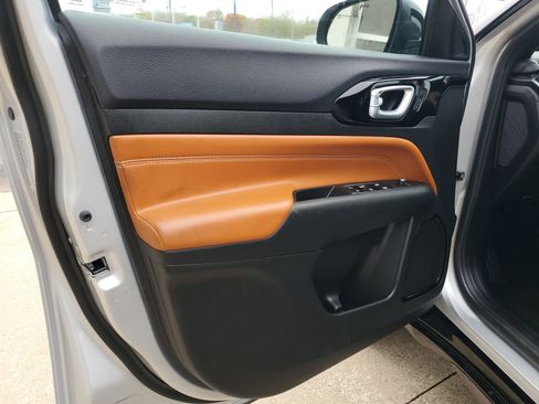 Used 2024 Jeep Compass Limited w/ Elite Group image 6