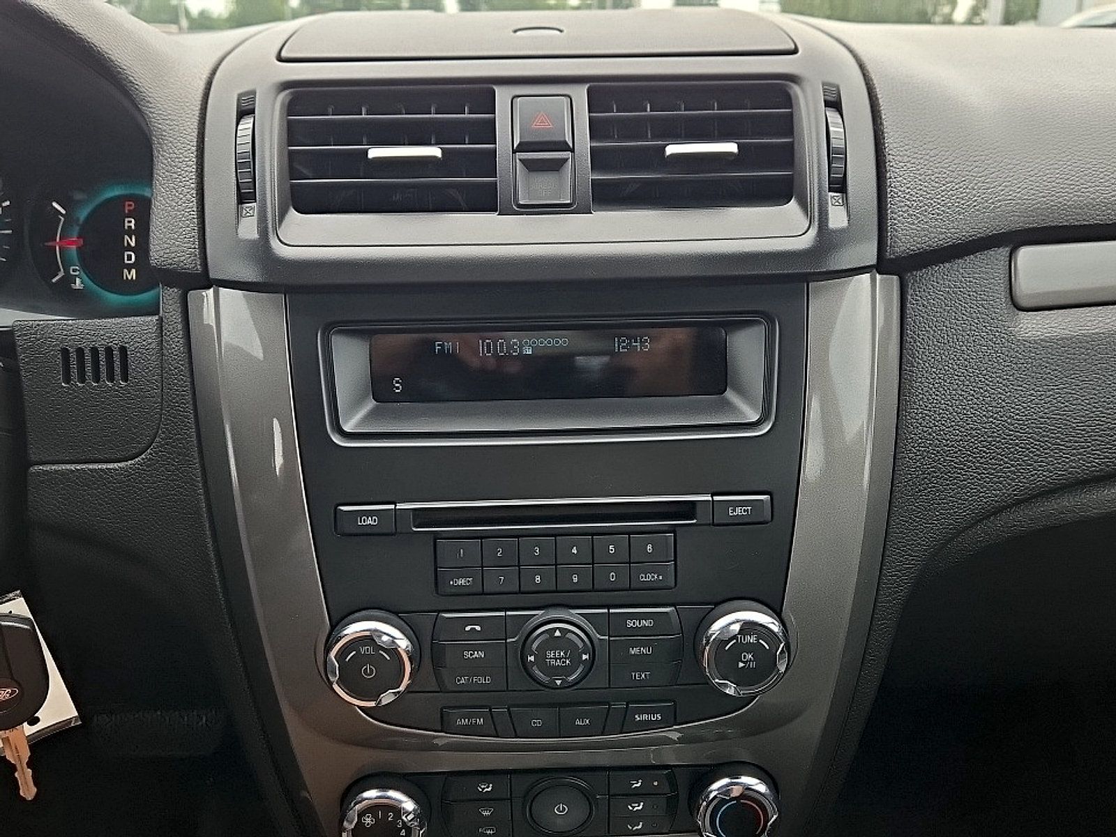 Used 2010 Ford Fusion Sport FWD image 16