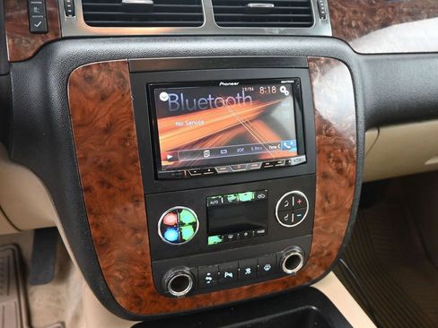 Used 2007 Chevrolet Avalanche LTZ w/ LTZ Preferred Equipment Group image 28