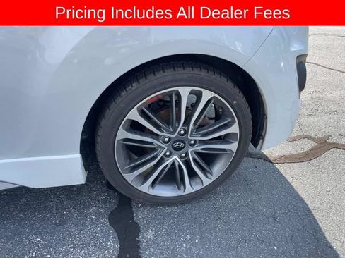 Used 2016 Hyundai Veloster Turbo R-Spec FWD image 3