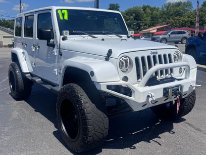 Used 2017 Jeep Wrangler Unlimited Sahara w/ Connectivity Group