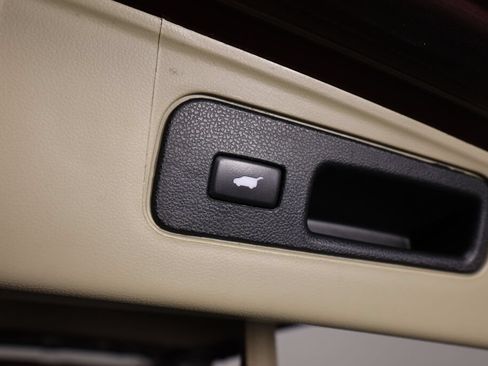 Used 2012 Honda Pilot Touring image 20