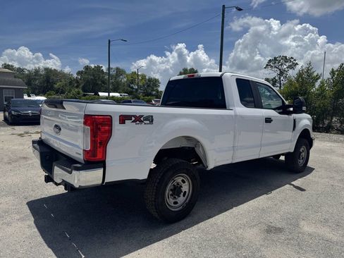 Used 2017 Ford F250 XL w/ Power Equipment Group AWD/4WD image 19