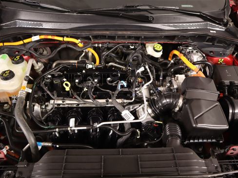 Used 2022 Ford Escape SE w/ SE Sport Appearance Package image 20