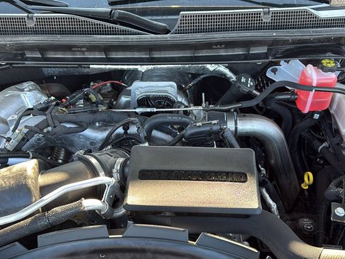 Used 2024 Chevrolet Silverado 2500 LTZ w/ LTZ Plus Package image 30