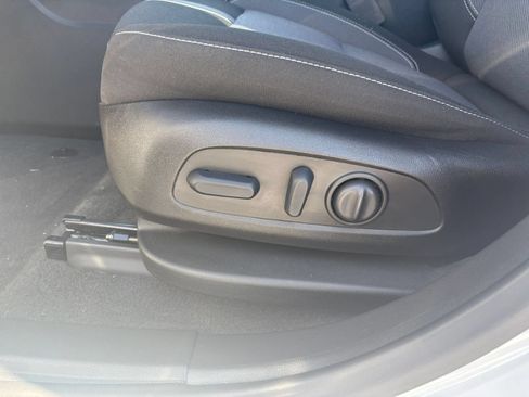 Used 2026 Chevrolet Blazer LT FWD image 22