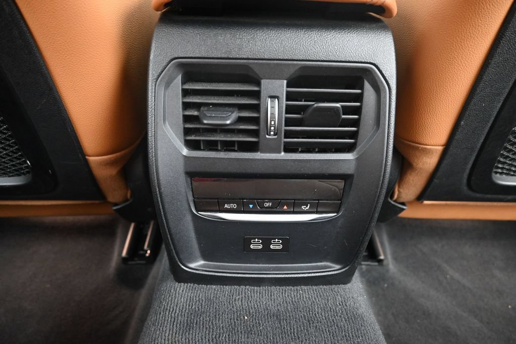 Used 2021 BMW 330i Sedan w/ Premium Package RWD image 32