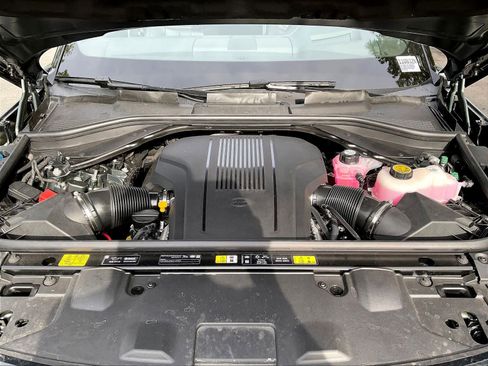New 2026 Land Rover Range Rover SE AWD/4WD image 13