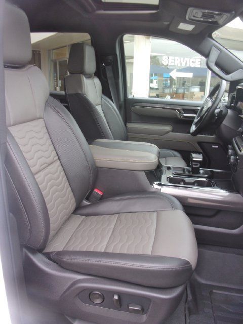 Used 2026 Chevrolet Silverado 1500 ZR2 AWD/4WD image 39