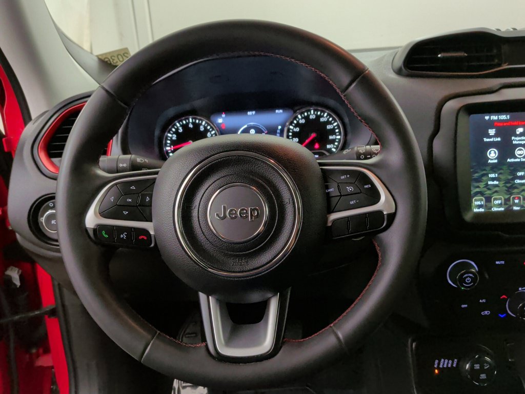 Used 2023 Jeep Renegade Trailhawk AWD/4WD image 31