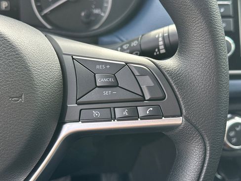 New 2025 Nissan Versa SV w/ Trunk Package image 25