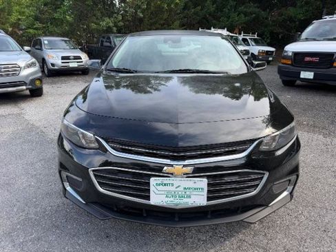 Used 2016 Chevrolet Malibu LT w/ Leather Package FWD image 8