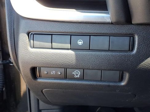 Used 2023 Nissan Rogue SV AWD/4WD image 18