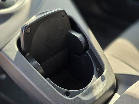 Used 2011 Toyota Prius Three image 30