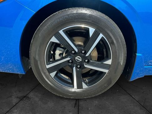 Used 2024 Nissan Sentra SV FWD image 15