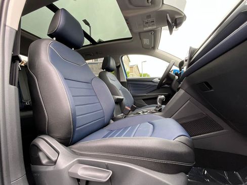 New 2026 Volkswagen Taos SEL AWD/4WD image 12